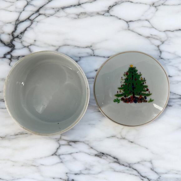 Whimsical Holiday Lidded Trinket Dish Christmas Tree & Tealight Candles - Picture 5 of 10